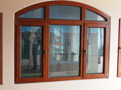 伊克斯鋁木門窗 集防火、防盜、防霧霾于一體的高端五金建材選擇